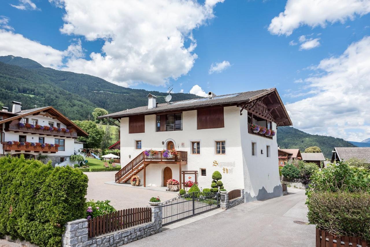 Sigmundhof Villa Bressanone Bagian luar foto